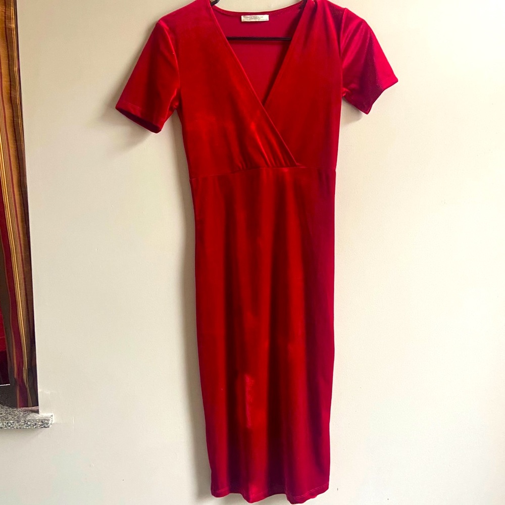 Zara velvet red midi-dress